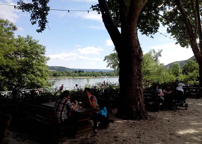 Apartment City, Links